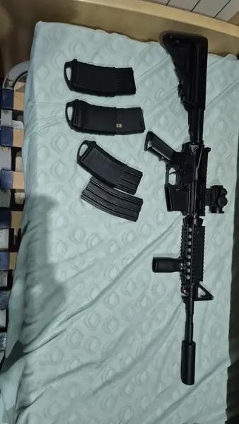 M4 DBOYS 3681  + Red Dot + 4 cargadores
