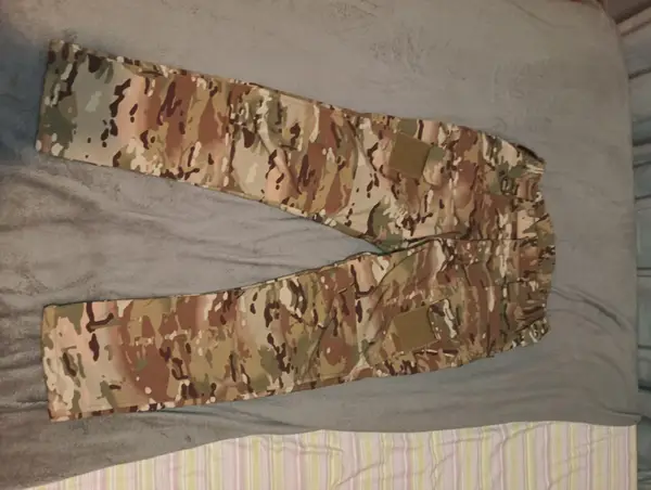 Pantalón Mil-Tec Multicam Arido con forro polar