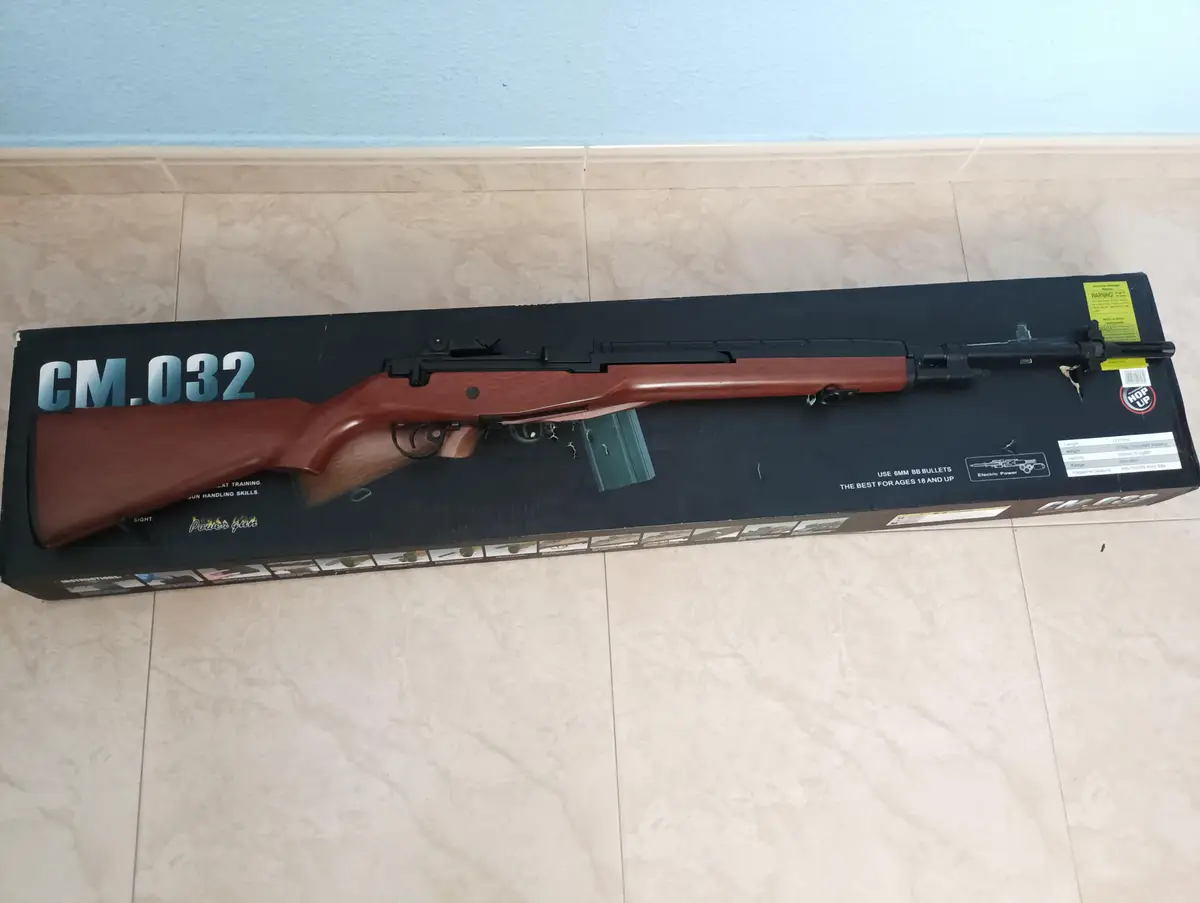 M14 Cyma (imitación madera) — imagen 1