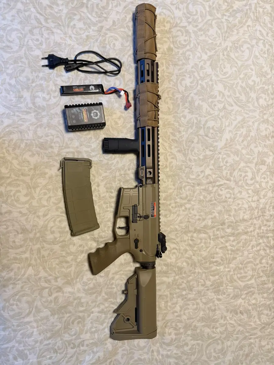 Réplica AEG M4 Secutor Astra Xi Coyote — imagen 1