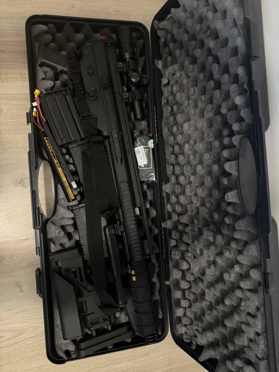 DMR-FN Scar H-TPR Cybergun negra con dos partidas. — imagen 1