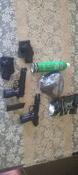 2 Beretta M9